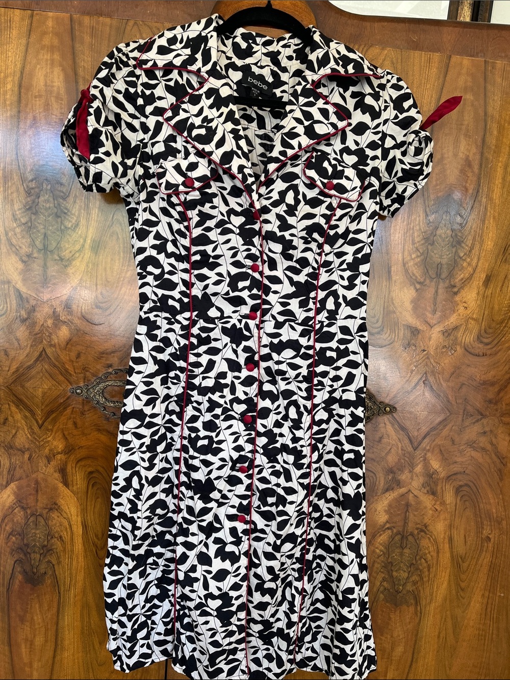 Bebe Black & White Leaf-Print Midi Cotton Dress with Red Trim Size Small